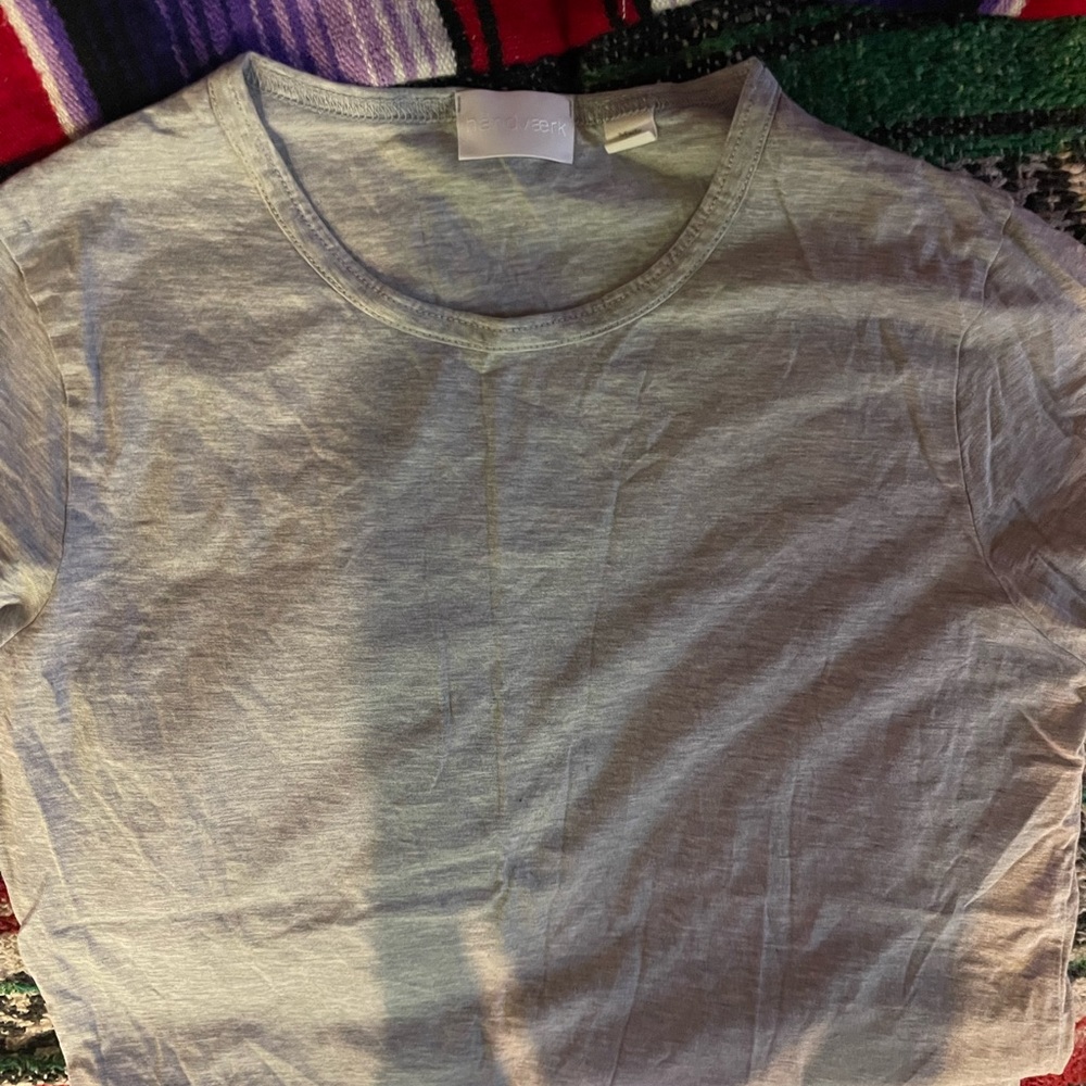 2 Handvaerk Grey t shirts